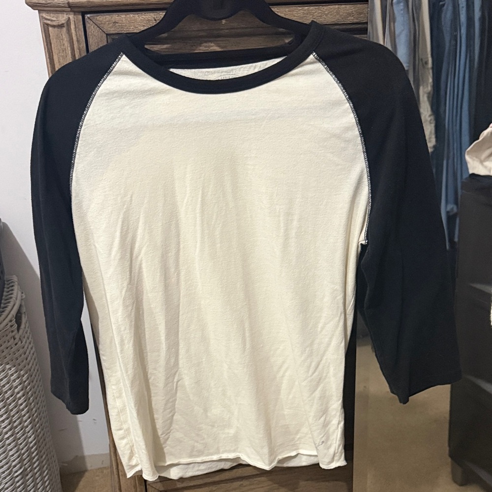Men’s Black and White American Eagle baseball T-Shirt